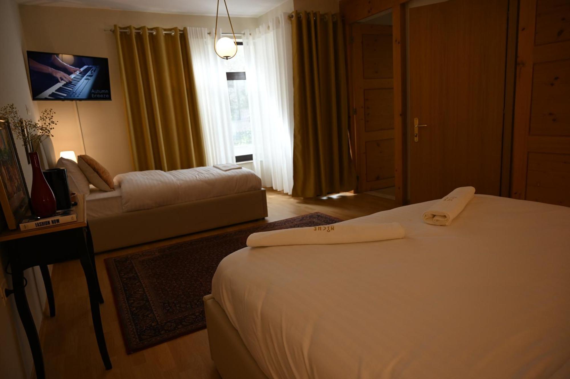 Niche Boutique Hotel Tirana Exterior photo