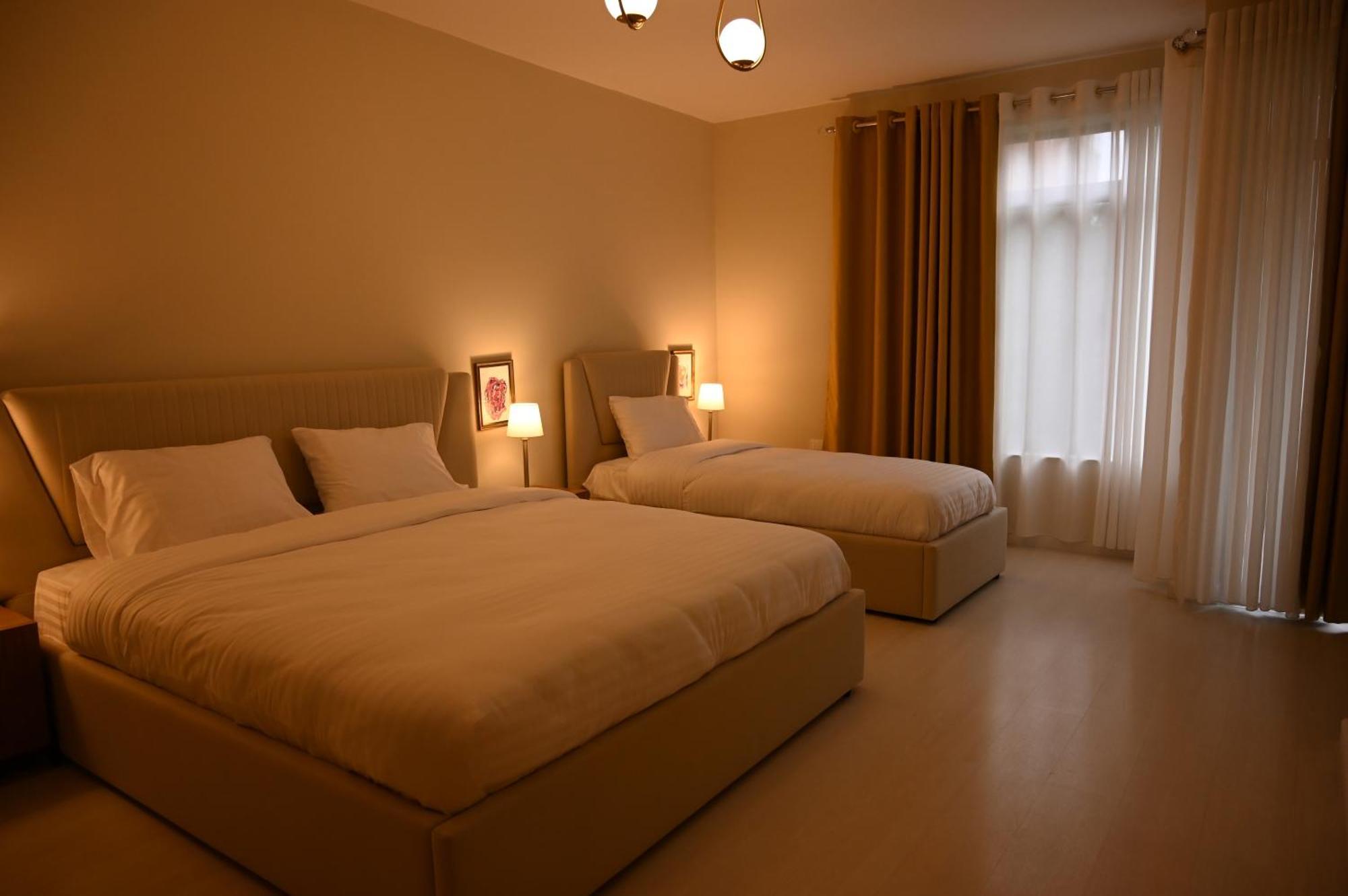 Niche Boutique Hotel Tirana Exterior photo